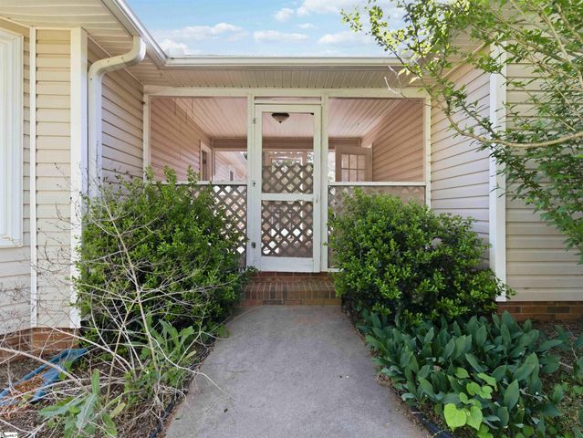 123 Poplar Knoll Drive, Moore, SC 29369