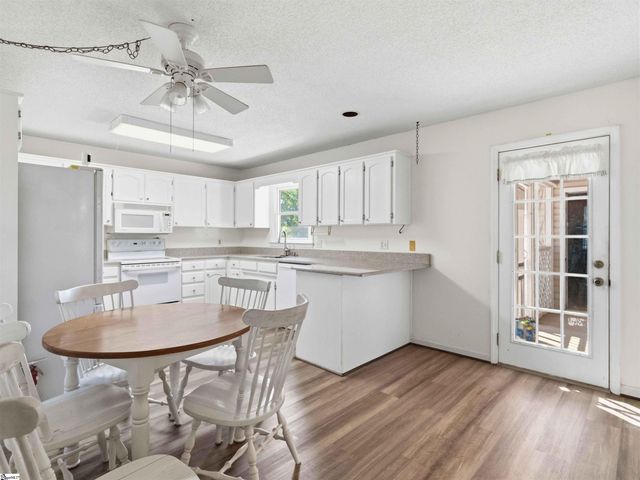 123 Poplar Knoll Drive, Moore, SC 29369