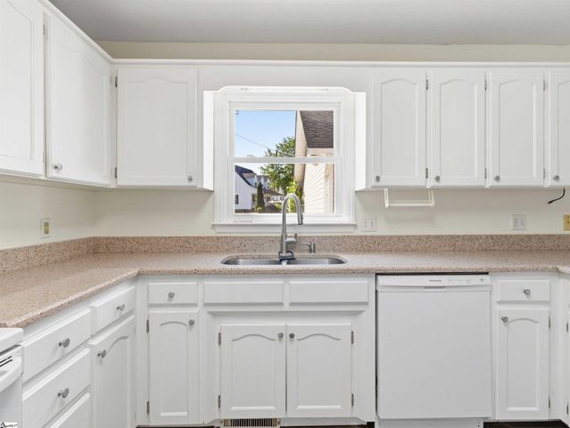 123 Poplar Knoll Drive, Moore, SC 29369