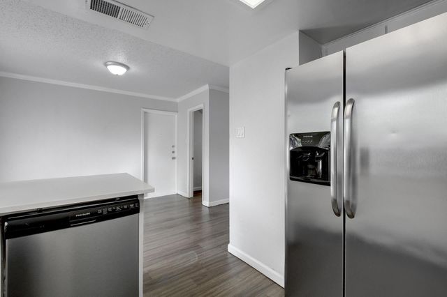 5905 Hidden Valley TRL, Austin, TX 78744