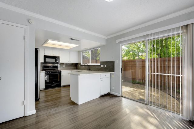 5905 Hidden Valley TRL, Austin, TX 78744