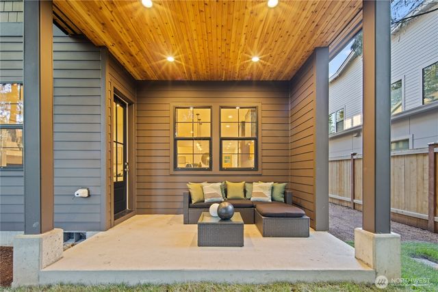 16654 NE 12th Street, Bellevue, WA 98008