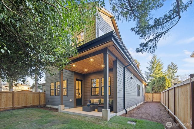 16654 NE 12th Street, Bellevue, WA 98008