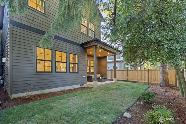 16654 NE 12th Street, Bellevue, WA 98008