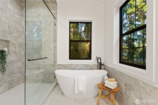 16654 NE 12th Street, Bellevue, WA 98008