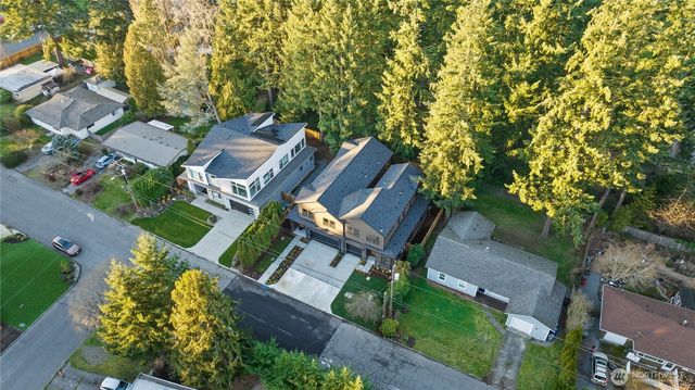 16654 NE 12th Street, Bellevue, WA 98008