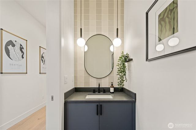 16654 NE 12th Street, Bellevue, WA 98008