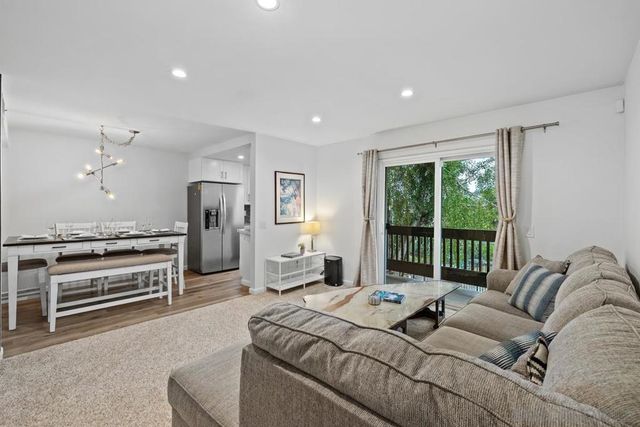 5350 Baltimore Dr 22, La Mesa, CA 91942