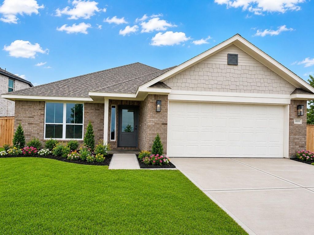 2055 Emerald Lake Trail, Dayton, TX 77535