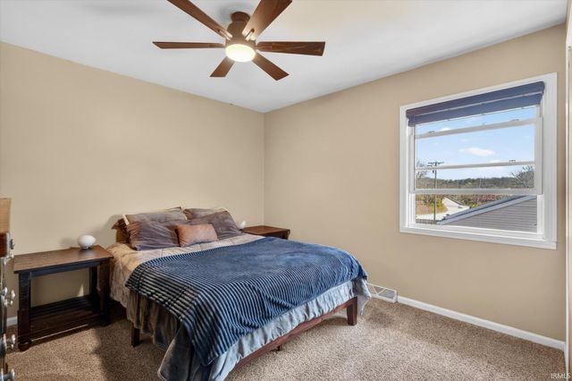 4024 Glenview Drive, South Bend, IN 46628