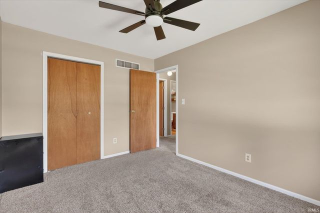 4024 Glenview Drive, South Bend, IN 46628