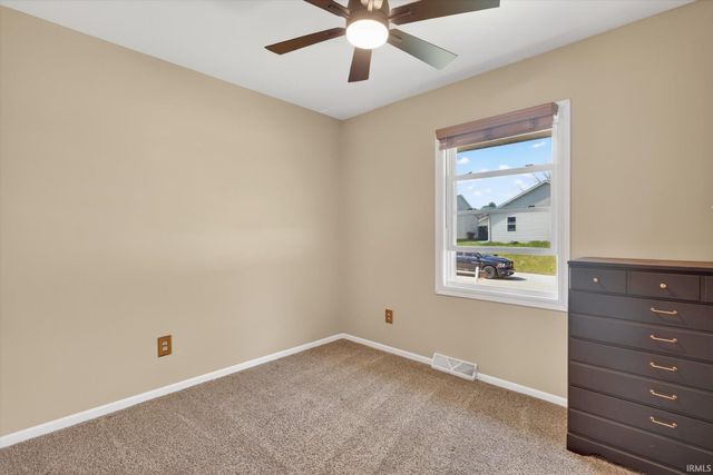 4024 Glenview Drive, South Bend, IN 46628