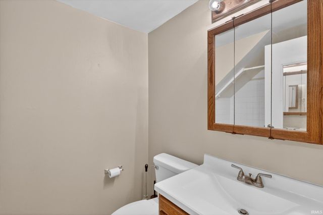4024 Glenview Drive, South Bend, IN 46628
