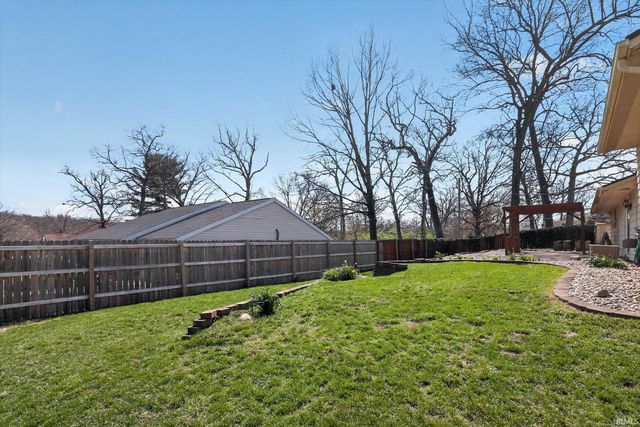 4024 Glenview Drive, South Bend, IN 46628