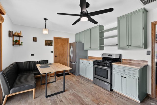 4024 Glenview Drive, South Bend, IN 46628