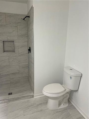 917 NE 108th Terrace, Kansas City, MO 64155