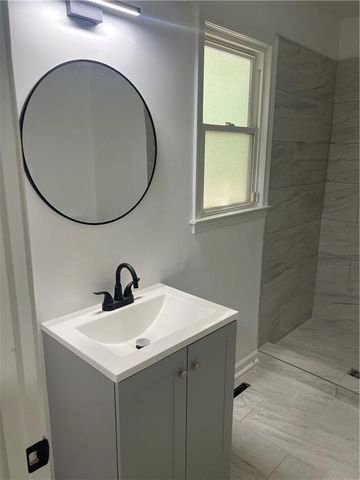 917 NE 108th Terrace, Kansas City, MO 64155