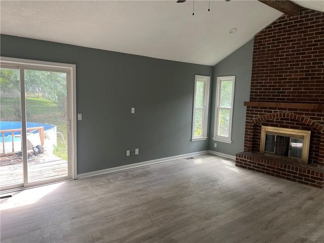 917 NE 108th Terrace, Kansas City, MO 64155