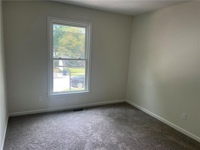 917 NE 108th Terrace, Kansas City, MO 64155