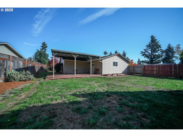 1480 EDISON Ave, Cottage Grove, OR 97424