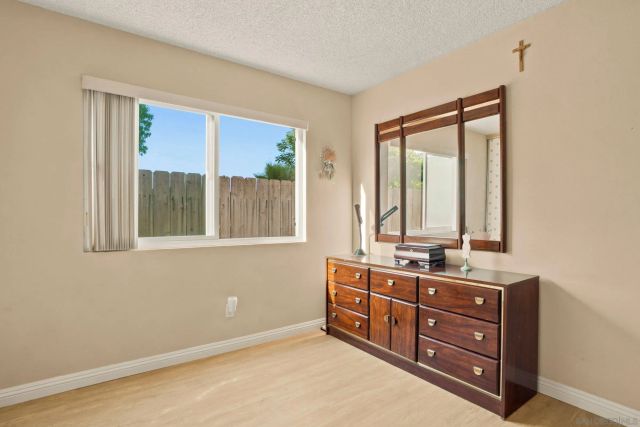 833 W Chase, El Cajon, CA 92020