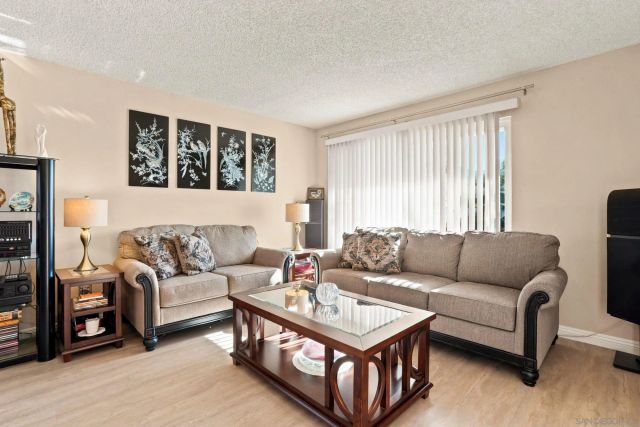 833 W Chase, El Cajon, CA 92020