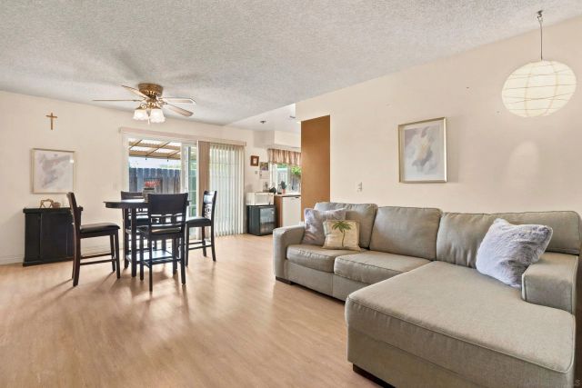 833 W Chase, El Cajon, CA 92020
