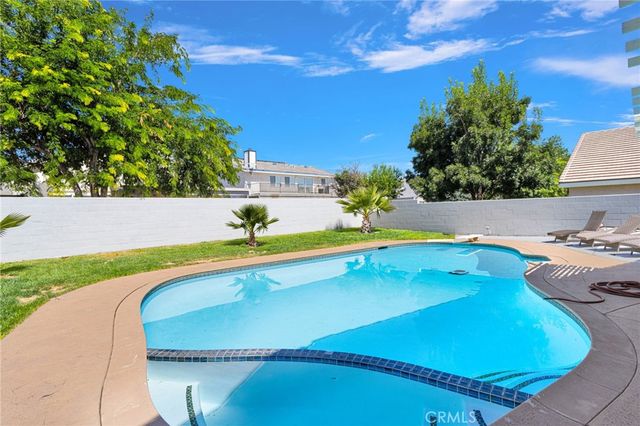 13170 Palos Grande, Victorville, CA 92395