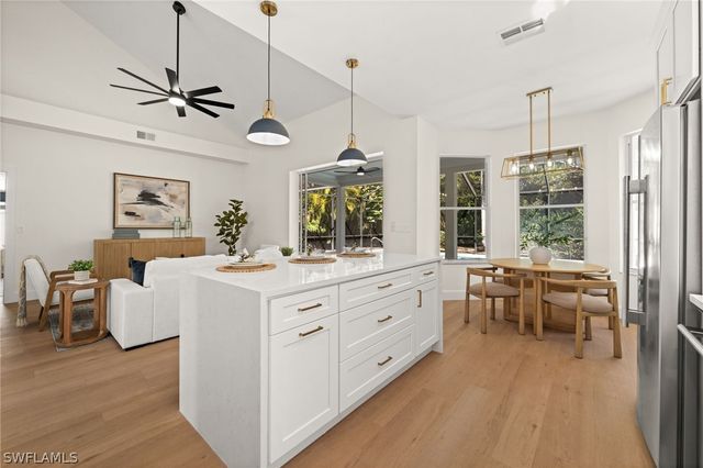 8841 Springwood CT, Bonita Springs, FL 34135