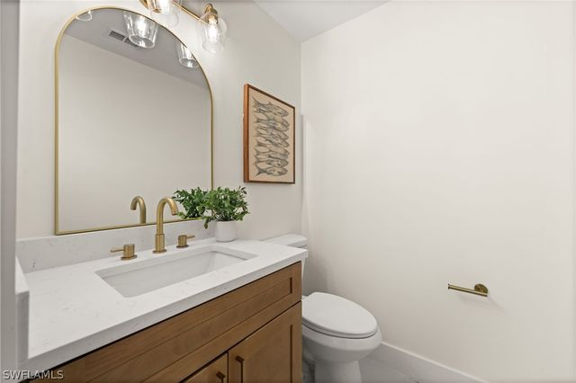 8841 Springwood CT, Bonita Springs, FL 34135