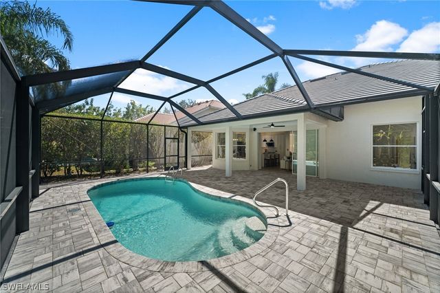 8841 Springwood CT, Bonita Springs, FL 34135
