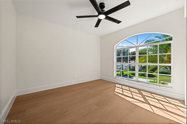 8841 Springwood CT, Bonita Springs, FL 34135