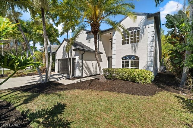 8841 Springwood CT, Bonita Springs, FL 34135