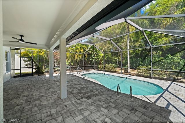 8841 Springwood CT, Bonita Springs, FL 34135