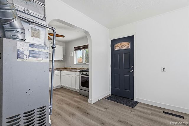 31505 Allegan Court, Westland, MI 48186