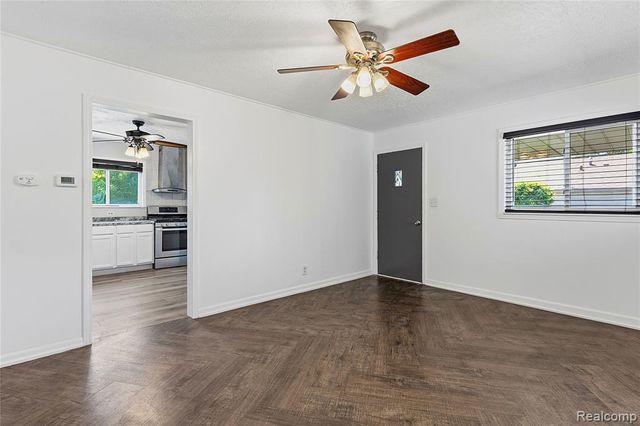 31505 Allegan Court, Westland, MI 48186