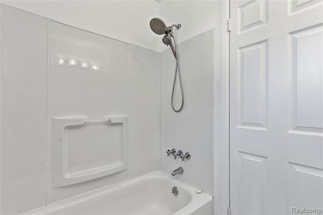 31505 Allegan Court, Westland, MI 48186