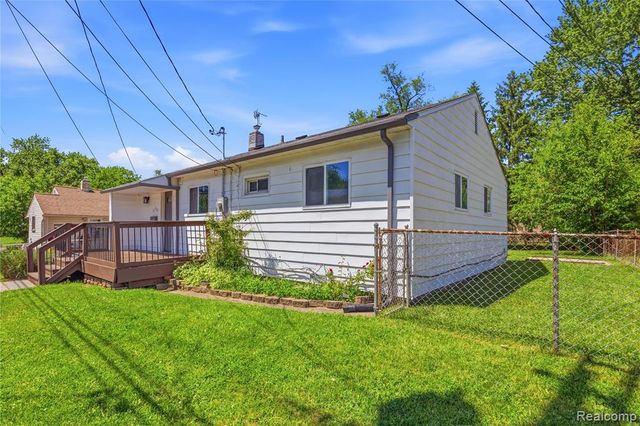 31505 Allegan Court, Westland, MI 48186