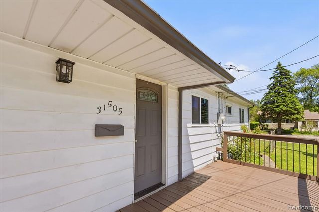 31505 Allegan Court, Westland, MI 48186
