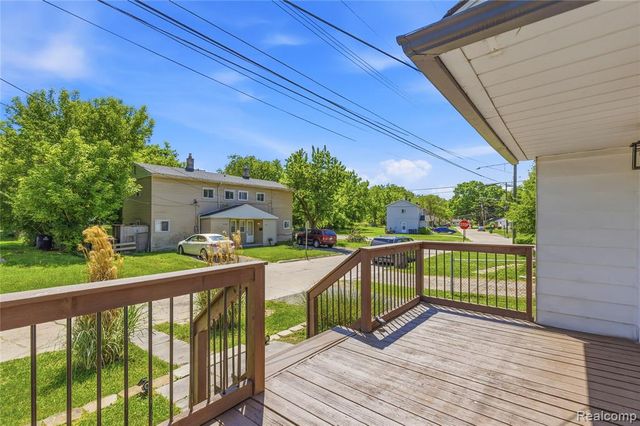 31505 Allegan Court, Westland, MI 48186