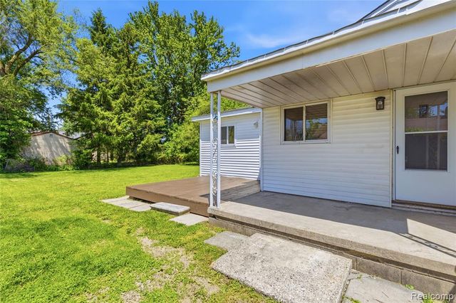 31505 Allegan Court, Westland, MI 48186