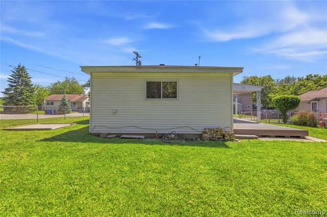 31505 Allegan Court, Westland, MI 48186