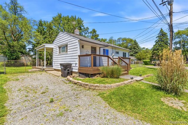 31505 Allegan Court, Westland, MI 48186