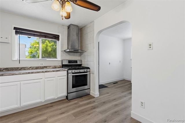 31505 Allegan Court, Westland, MI 48186
