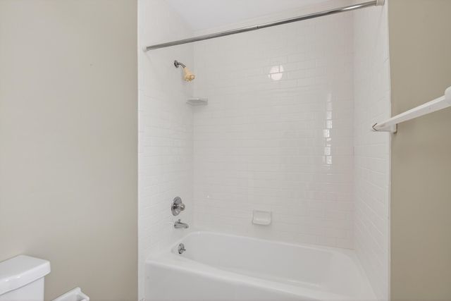 500 Laketower Drive 51, Lexington, KY 40502