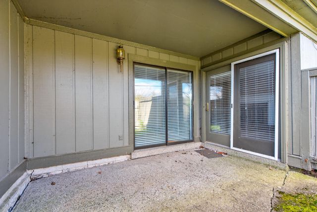 500 Laketower Drive 51, Lexington, KY 40502