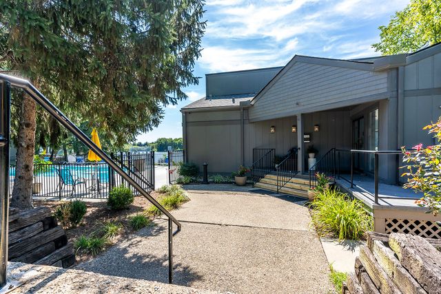 500 Laketower Drive 51, Lexington, KY 40502