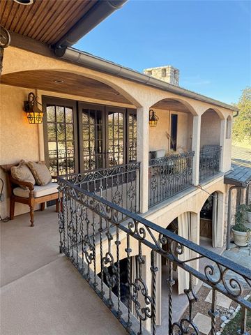 6638 Avondale Drive, Nichols Hills, OK 73116