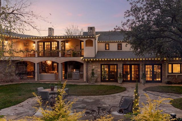 6638 Avondale Drive, Nichols Hills, OK 73116