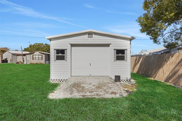 5864 RED FOX DRIVE, Winter Haven, FL 33884